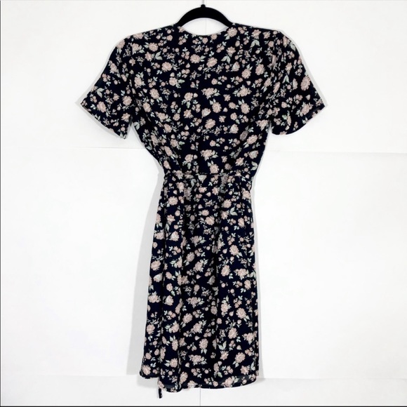 Bardot NWT Floral Wrap Dress - Picture 5 of 7